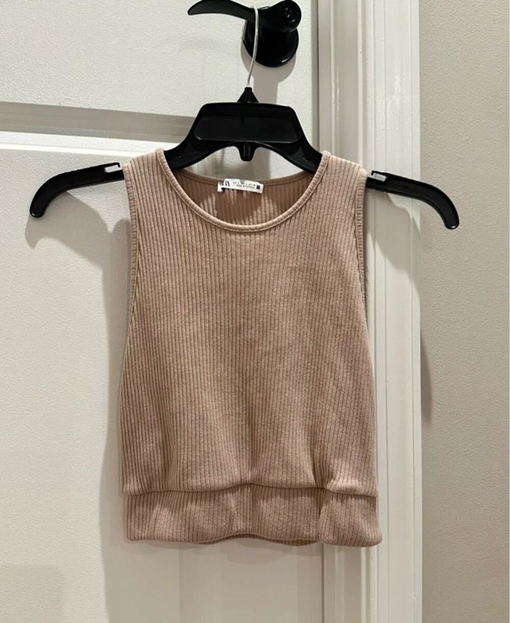 Zara Ribbed Tank Top - Picture 1 of 6